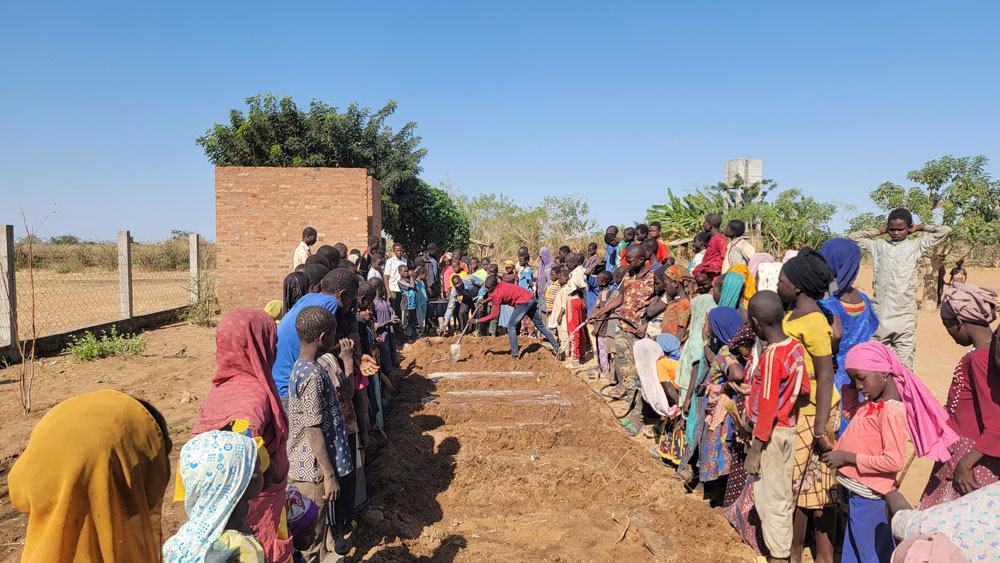Gethsemane de Meube School - gardening